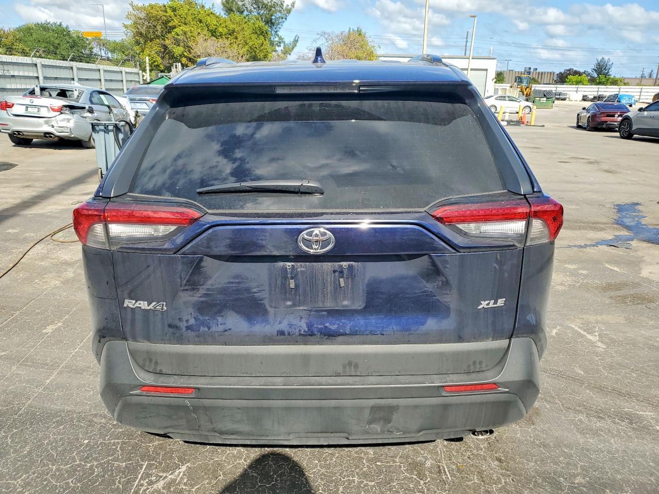 2025 Toyota Rav4 Xle - Image 6