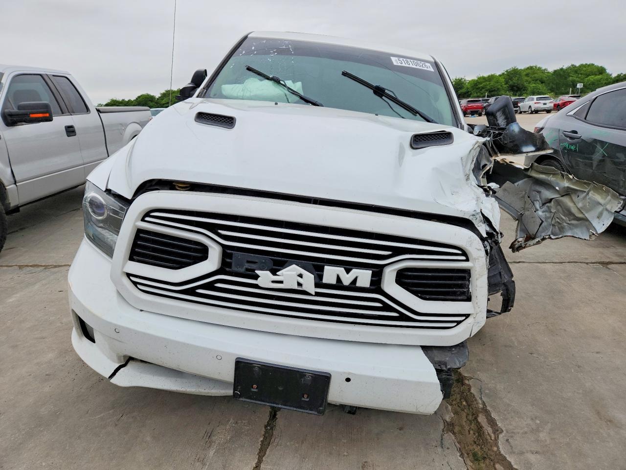 2018 Ram 1500 - Image 5