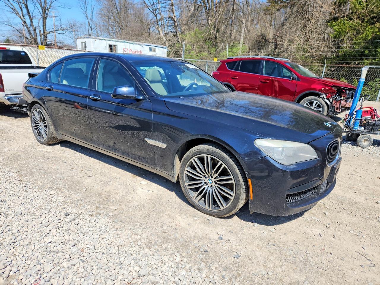 2012 BMW 750 Li - Image 4