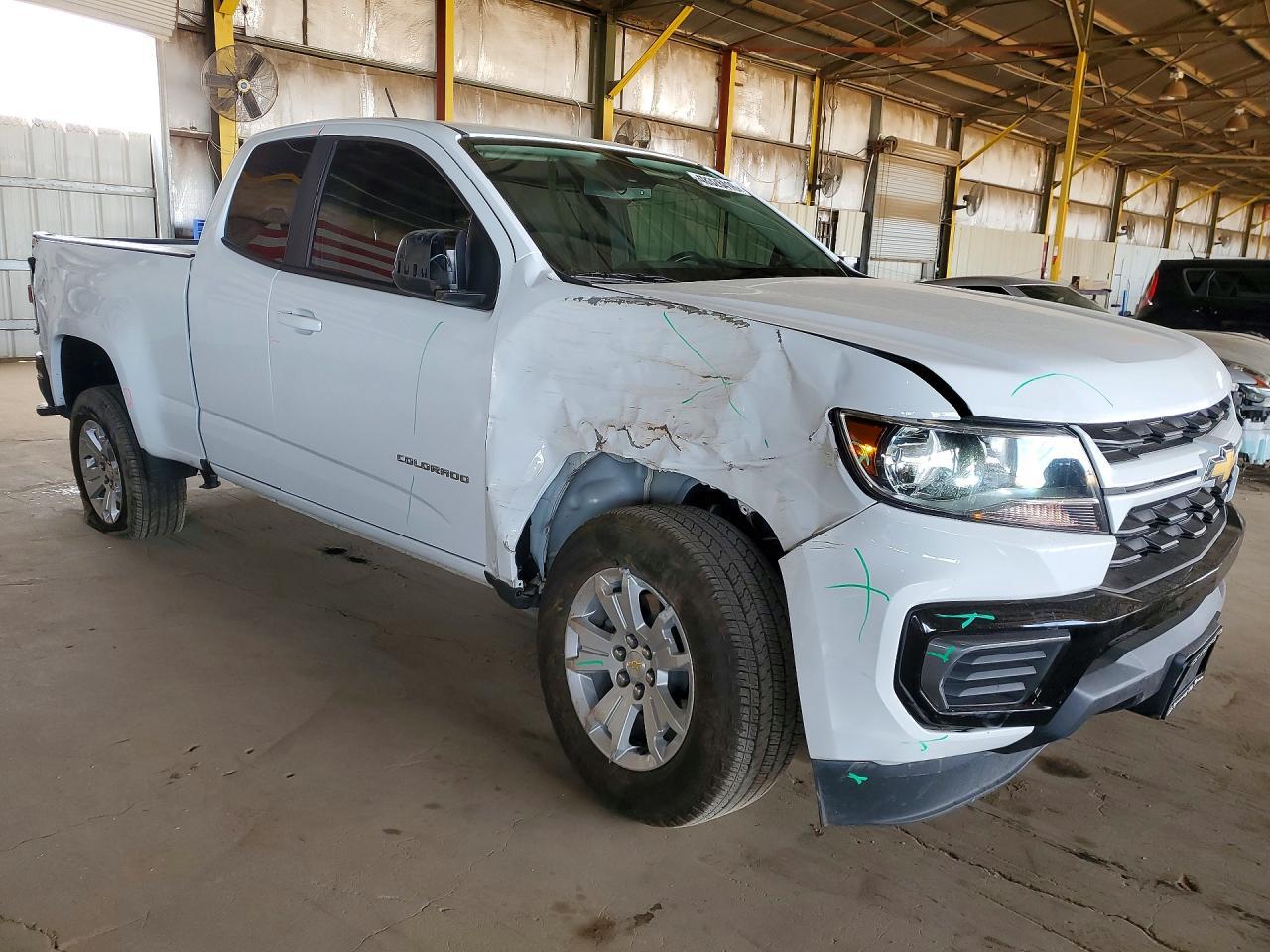 2022 Chevrolet Colorado - Image 4