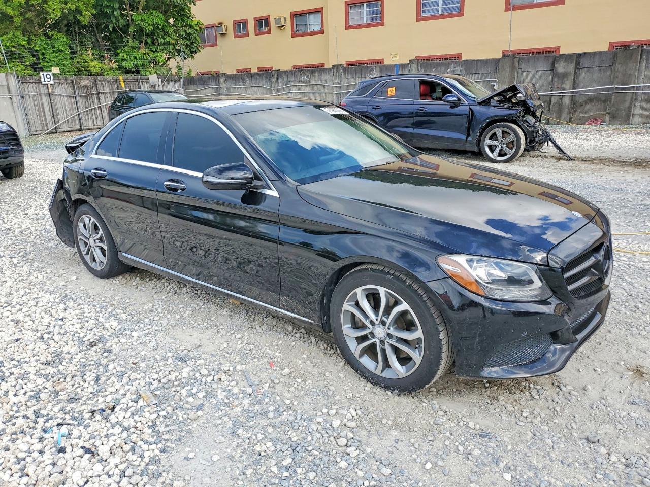 2017 Mercedes-Benz C 300 - Image 4