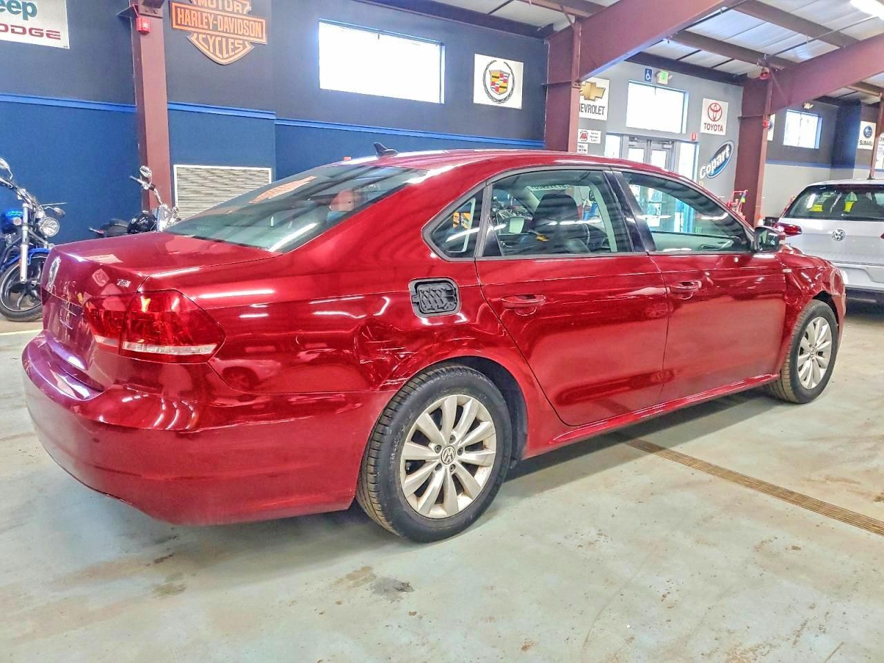 2015 Volkswagen Passat S - Image 3