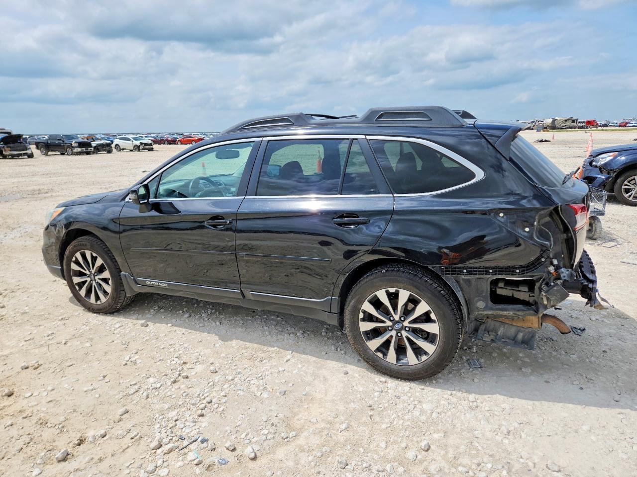 2015 Subaru Outback 2.5I Limited - Фото 2