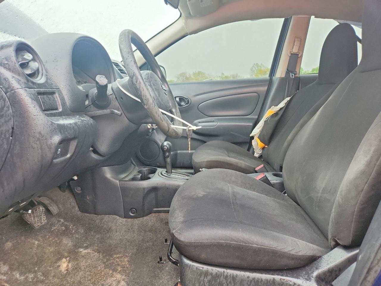2014 Nissan Versa 1.6 S Plus - Image 7