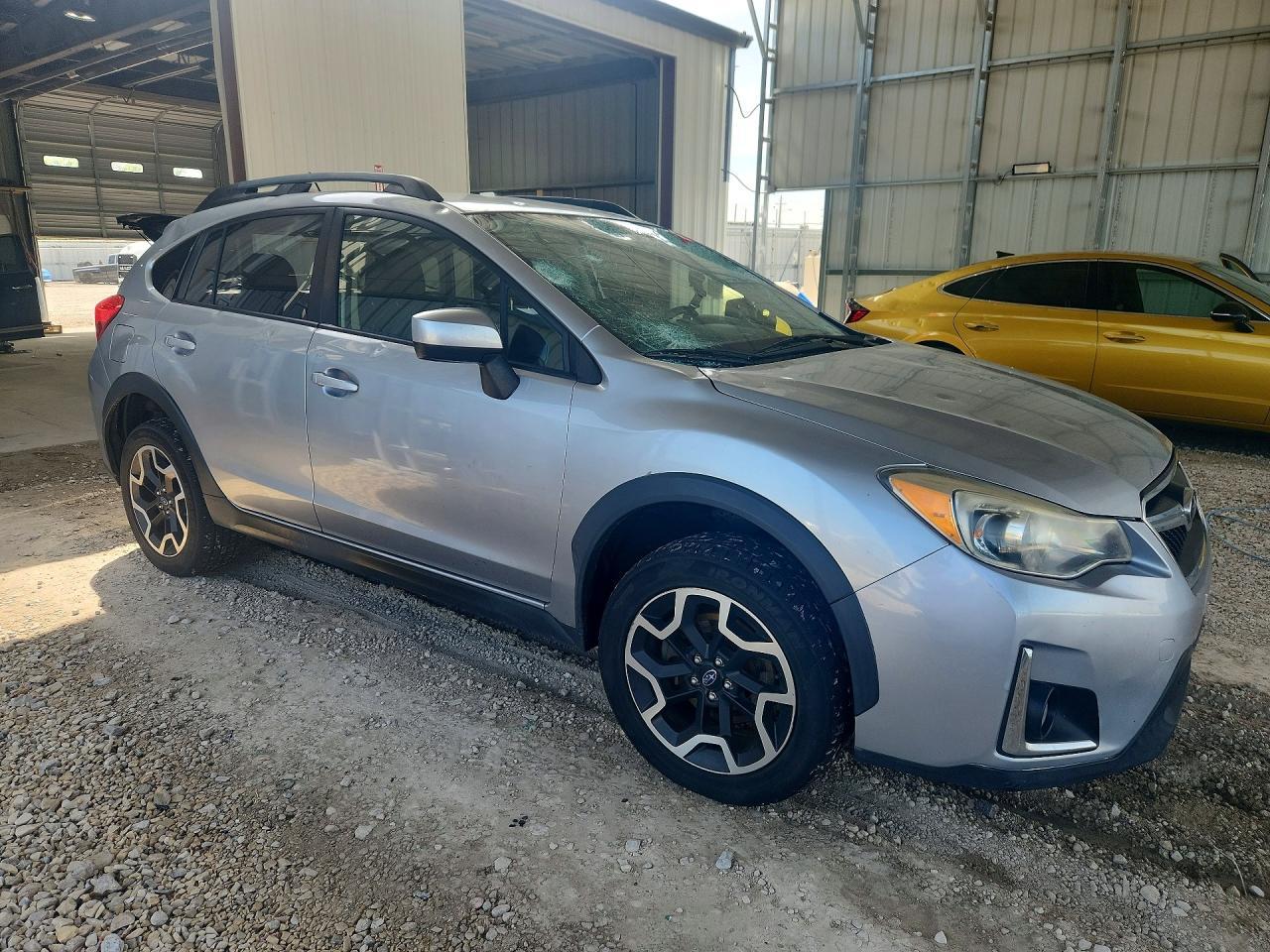 2016 Subaru Crosstrek Premium - Image 4