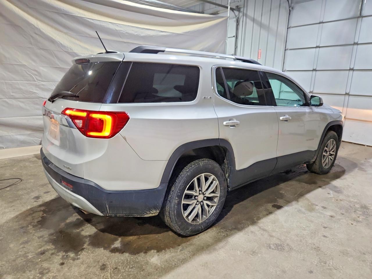 2018 GMC Acadia Sle - Image 3