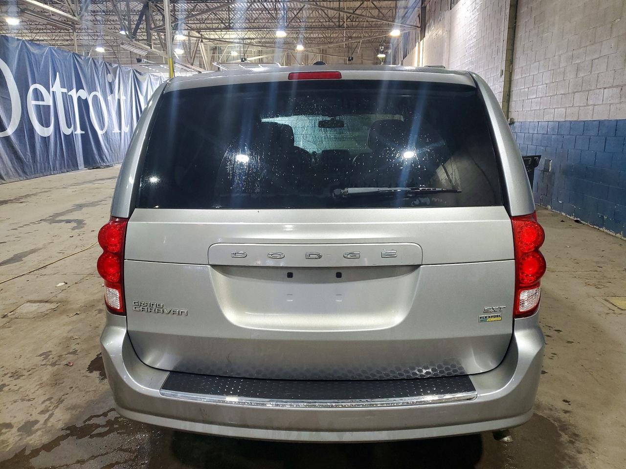2016 Dodge Grand Caravan Sxt - Фото 6