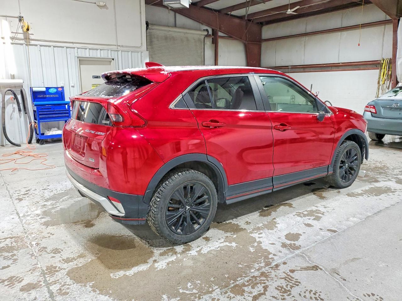 2019 Mitsubishi Eclipse Cross Le - Image 3