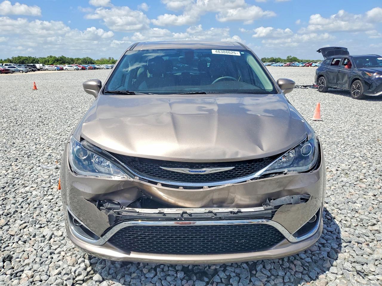 2018 Chrysler Pacifica Touring Plus - Фото 5