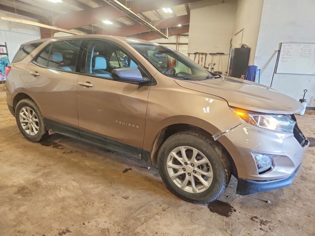 2018 Chevrolet Equinox Ls - Фото 4