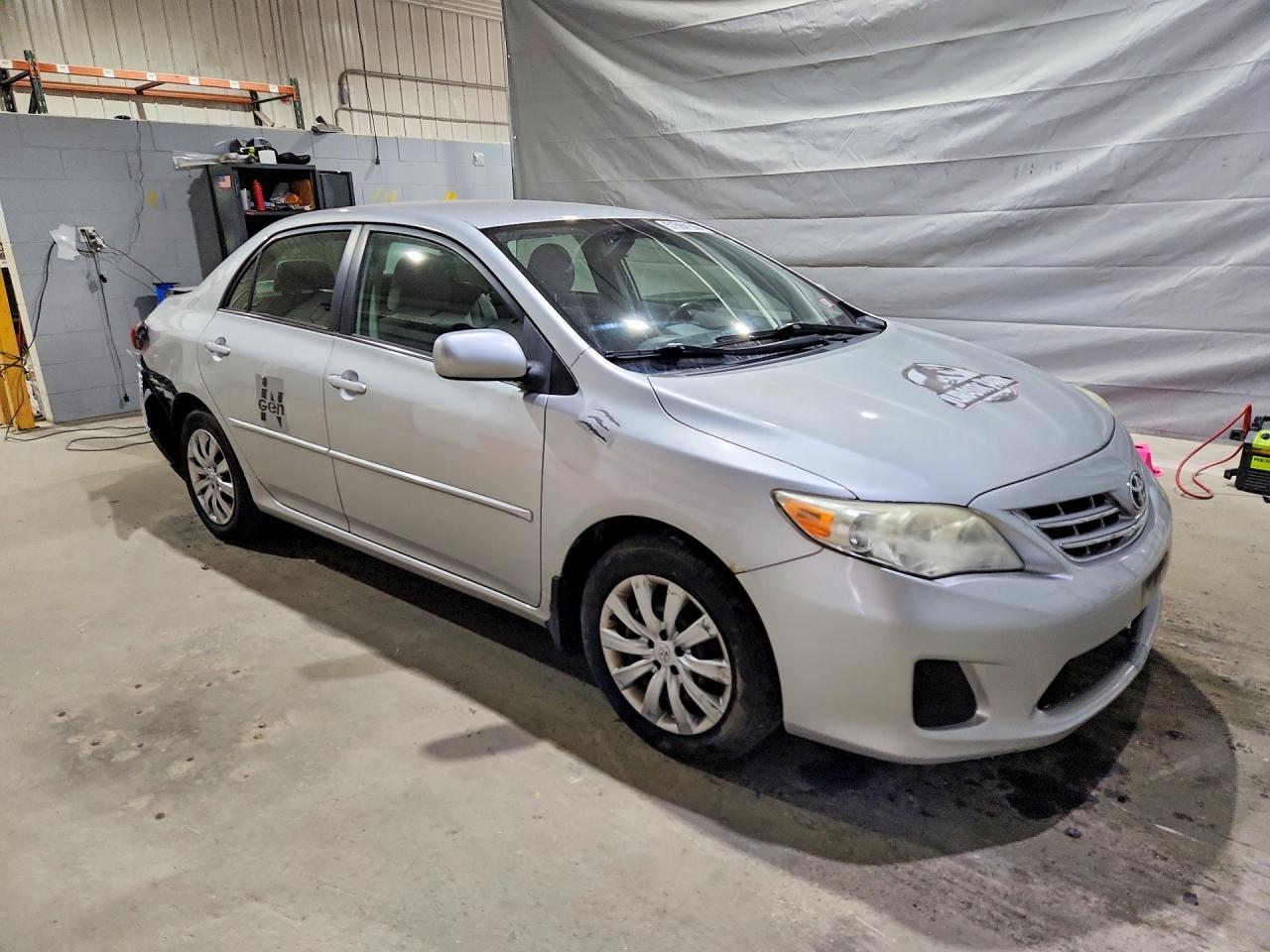 2013 Toyota Corolla Le - Image 4