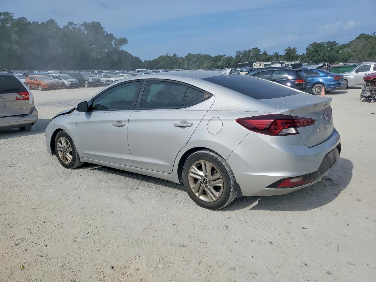 2020 Hyundai Elantra Value Edition - Фото 2