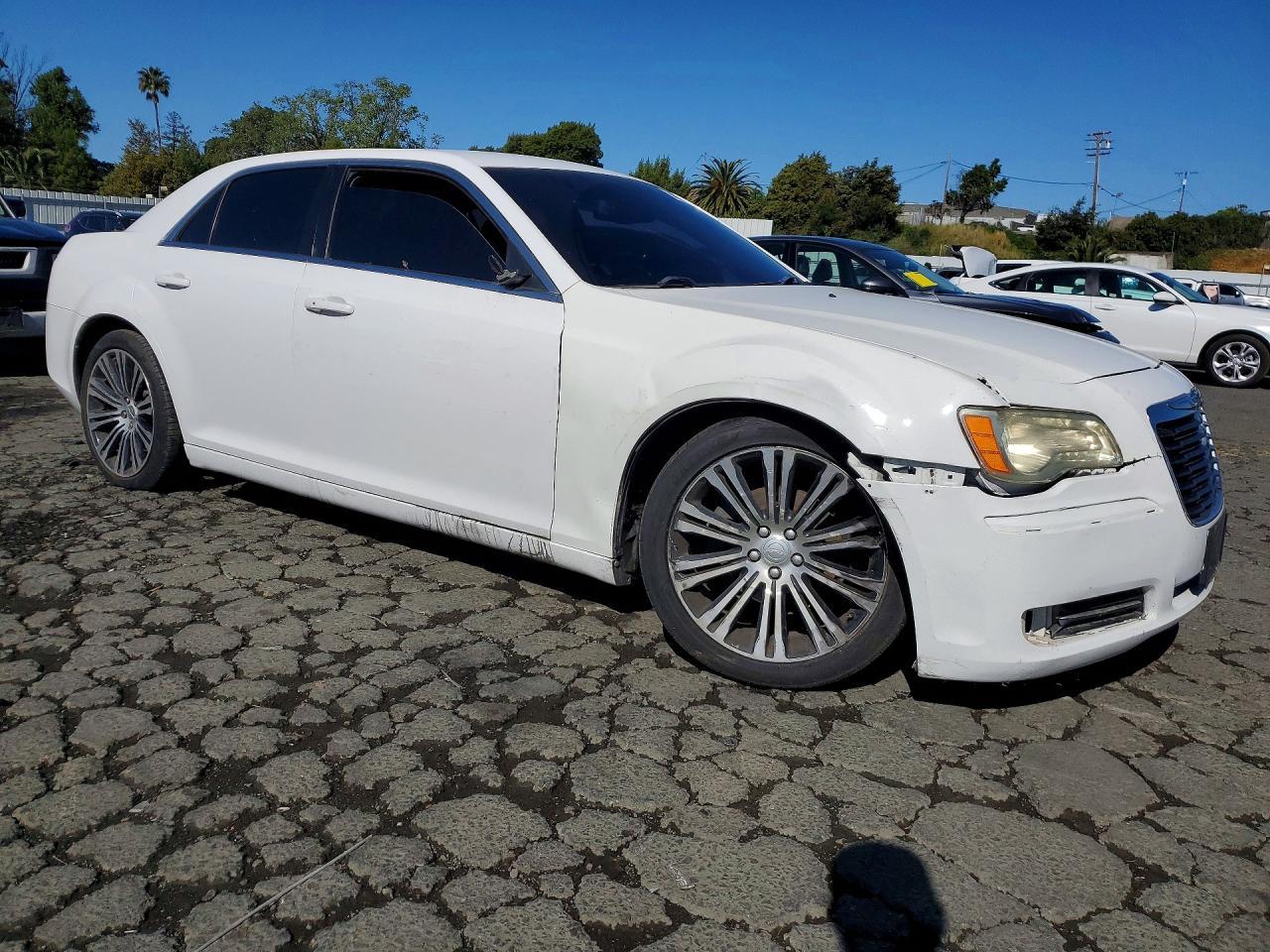 2012 Chrysler 300 S - Фото 4