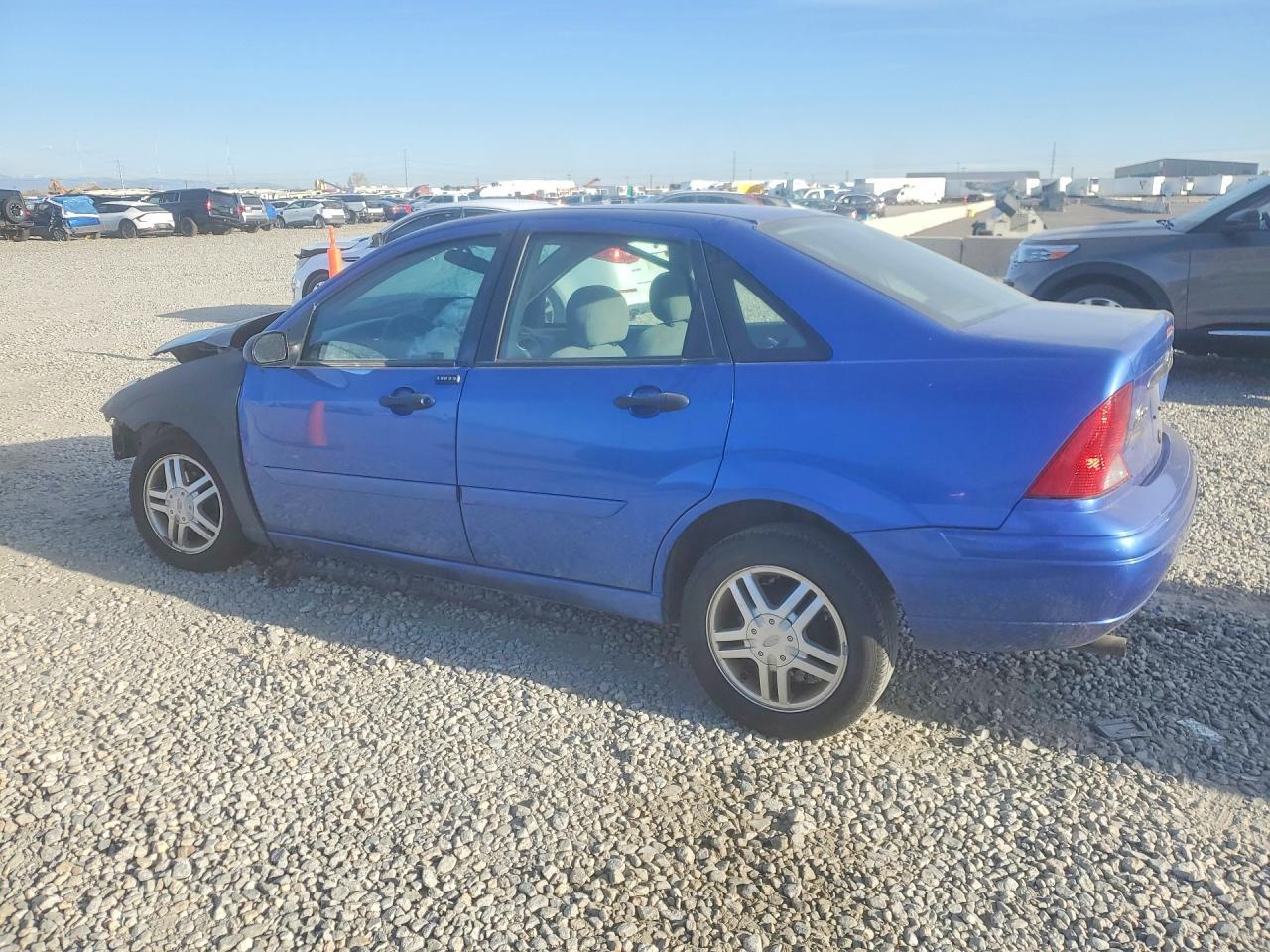 2003 Ford Focus Se Comfort - Image 2