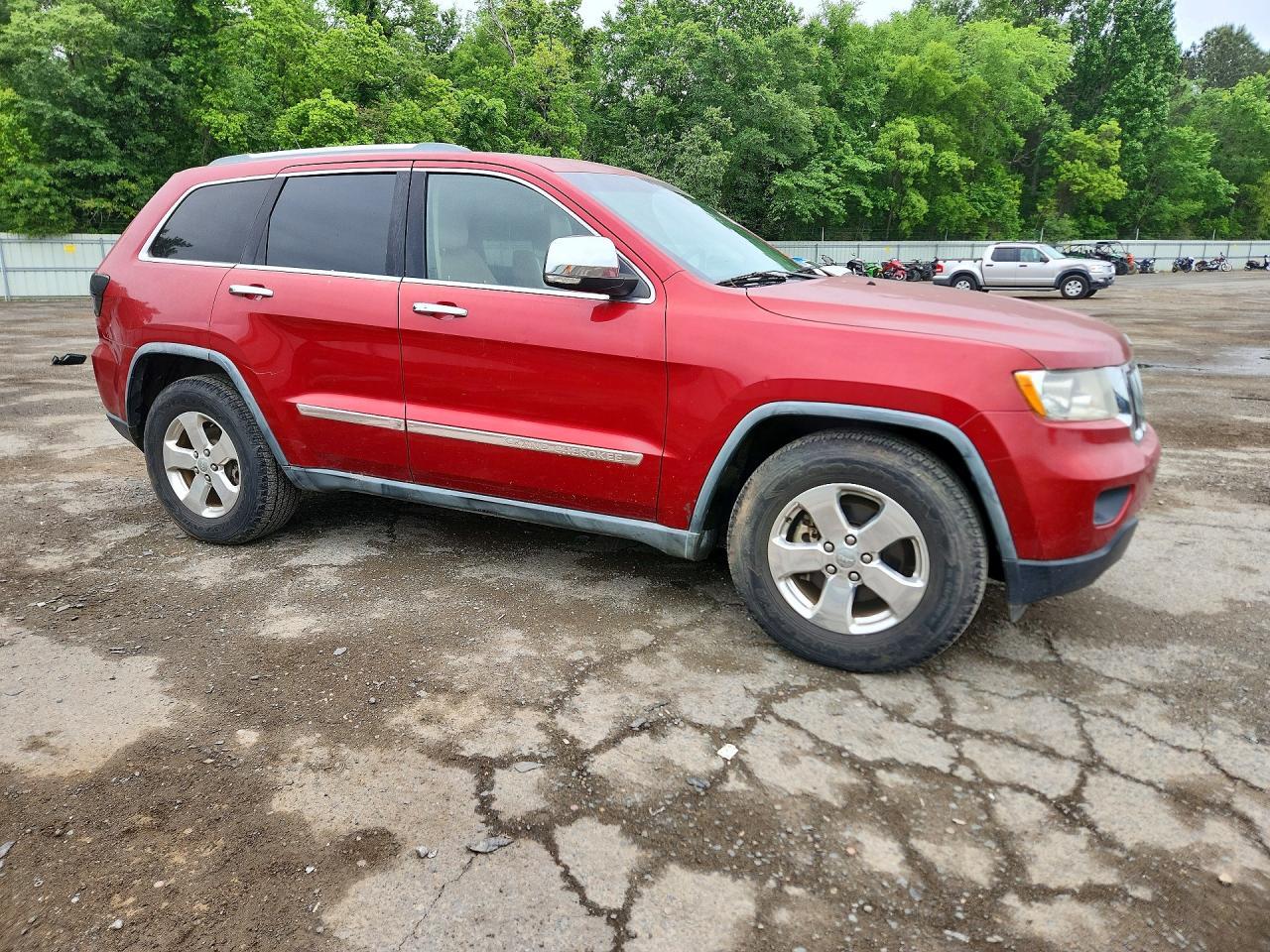 2011 Jeep Grand Cherokee Limited - Image 4