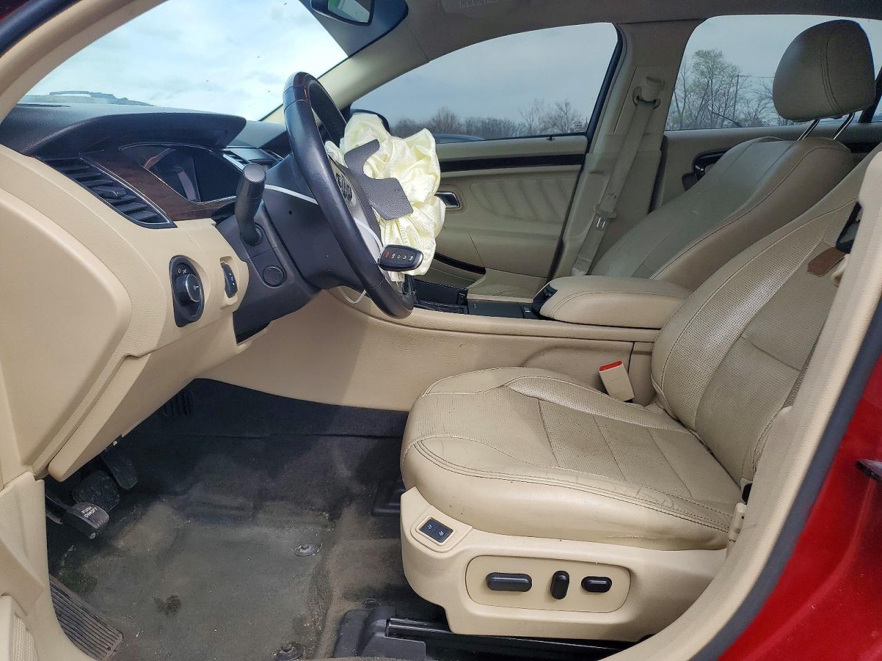 2014 Ford Taurus Limited - Image 7