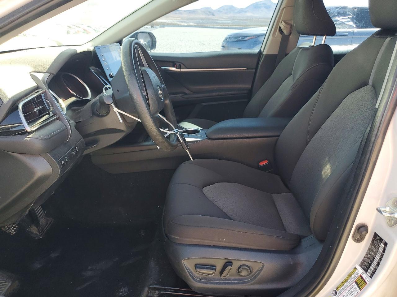 2023 Toyota Camry Le - Image 7