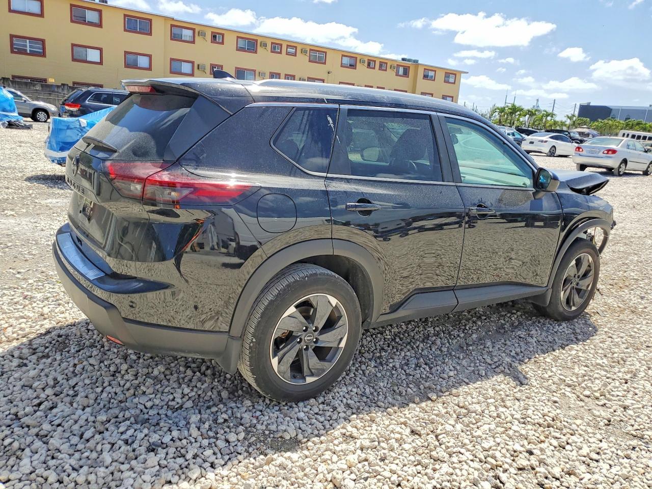 2025 Nissan Rogue Sv - Фото 3