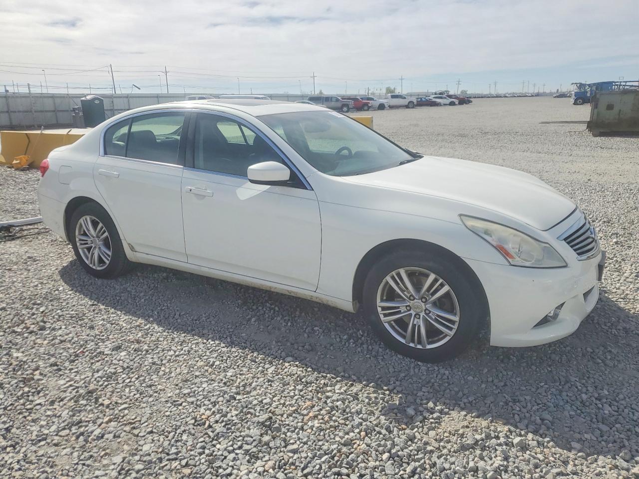 2013 Infiniti G37 - Фото 4