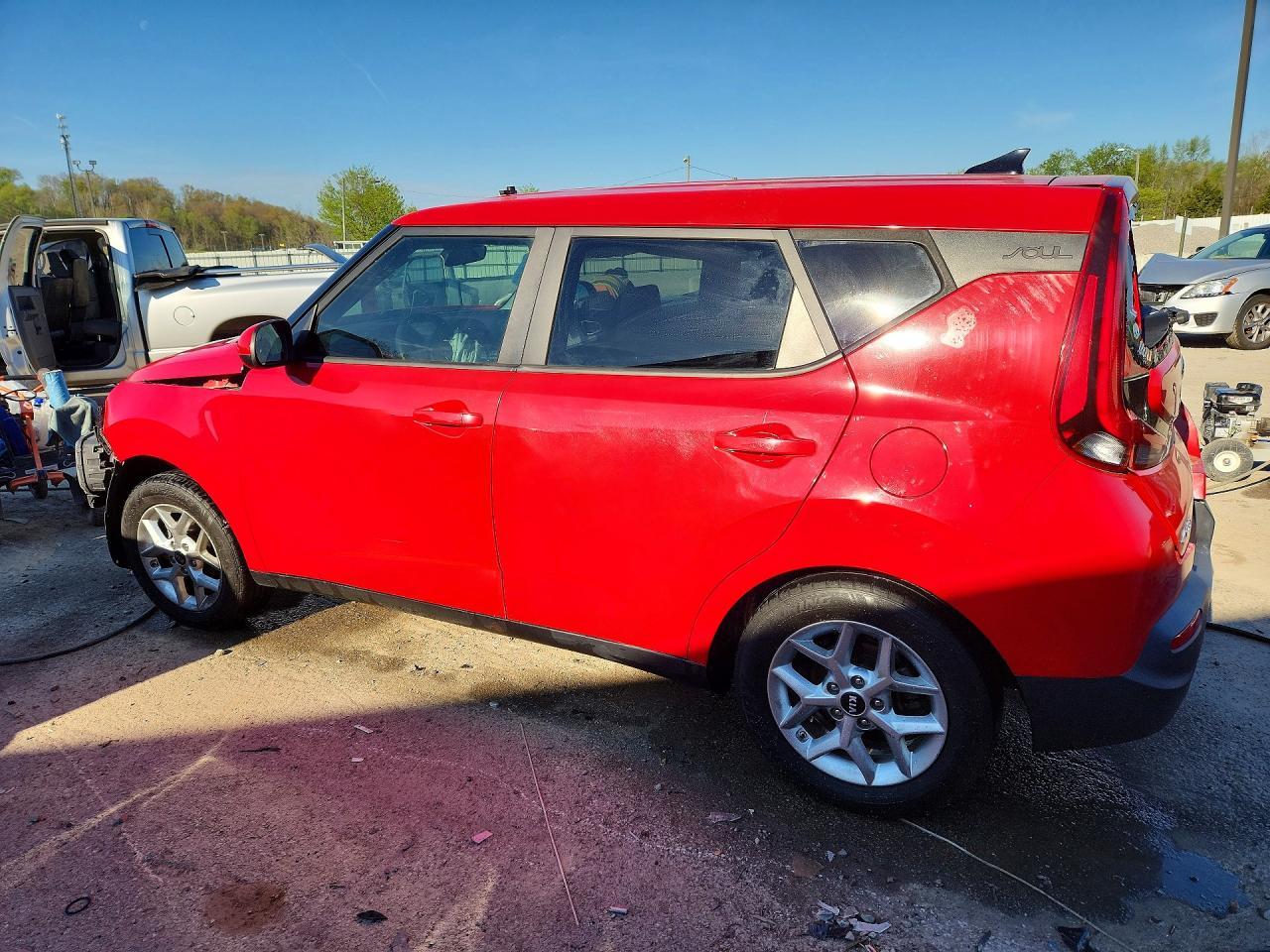 2021 Kia Soul S - Фото 2