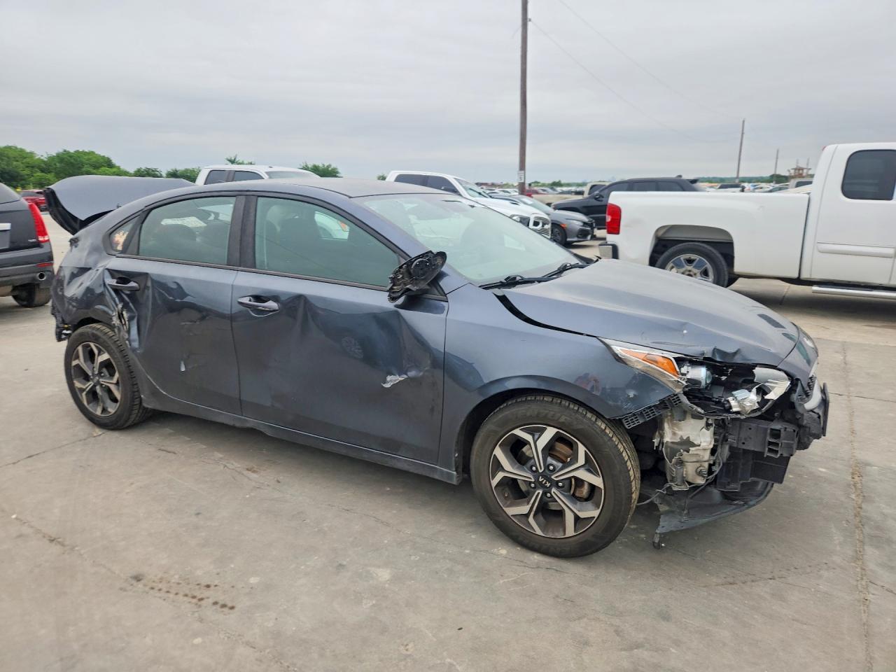2019 Kia Forte Lxs - Фото 4