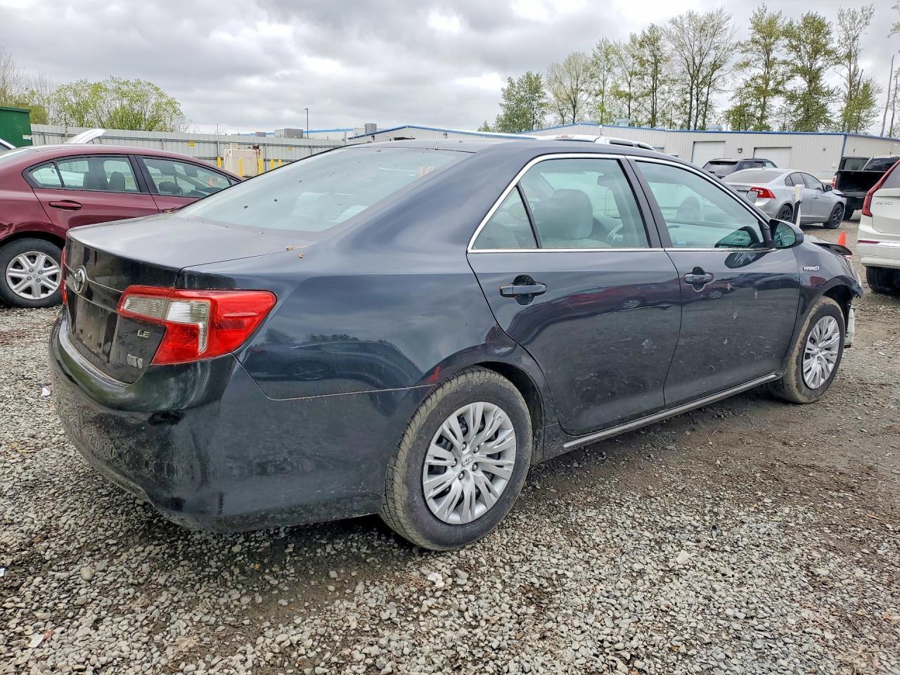 2012 Toyota Camry Hybrid Le - Фото 3