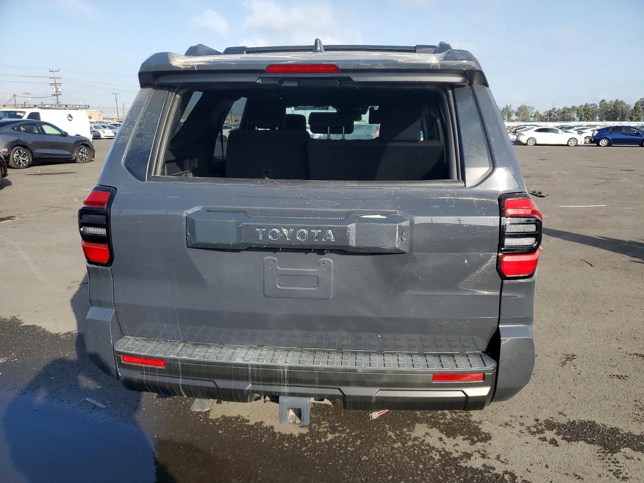 2025 Toyota 4Runner Sr5 - Image 6