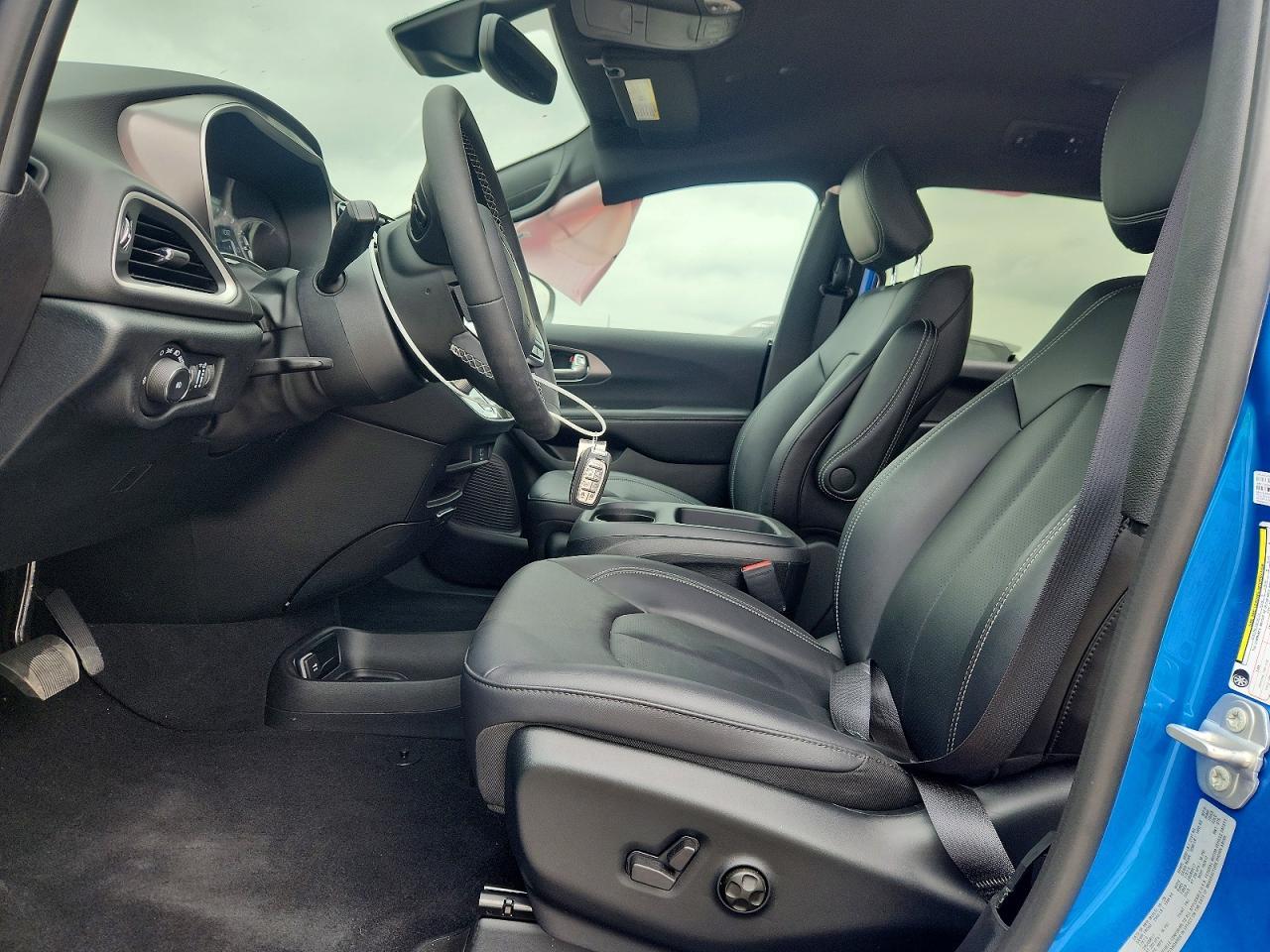 2026 Chrysler Pacifica Select - Фото 7