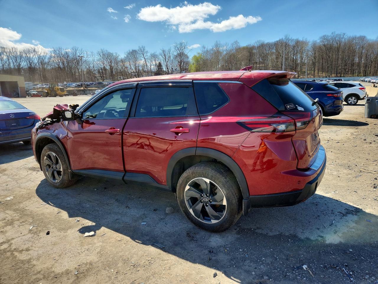 2024 Nissan Rogue Sv - Image 3