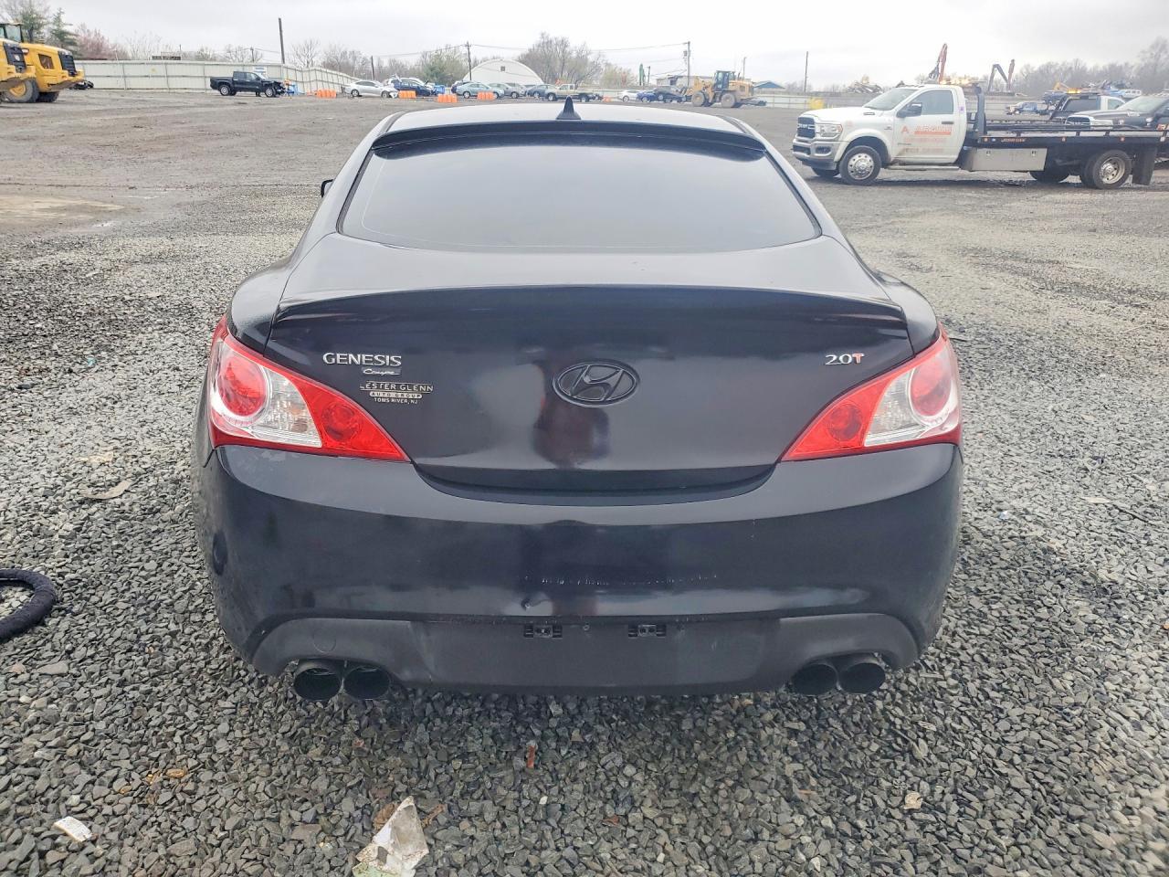 2010 Hyundai Genesis Coupe 2.0T - Image 6