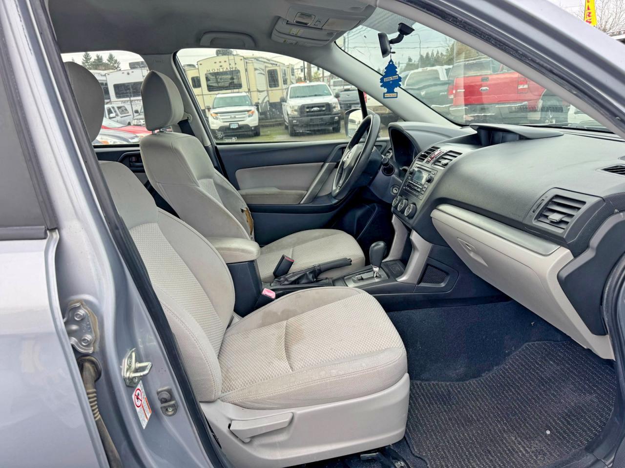 2015 Subaru Forester 2.5I - Image 5