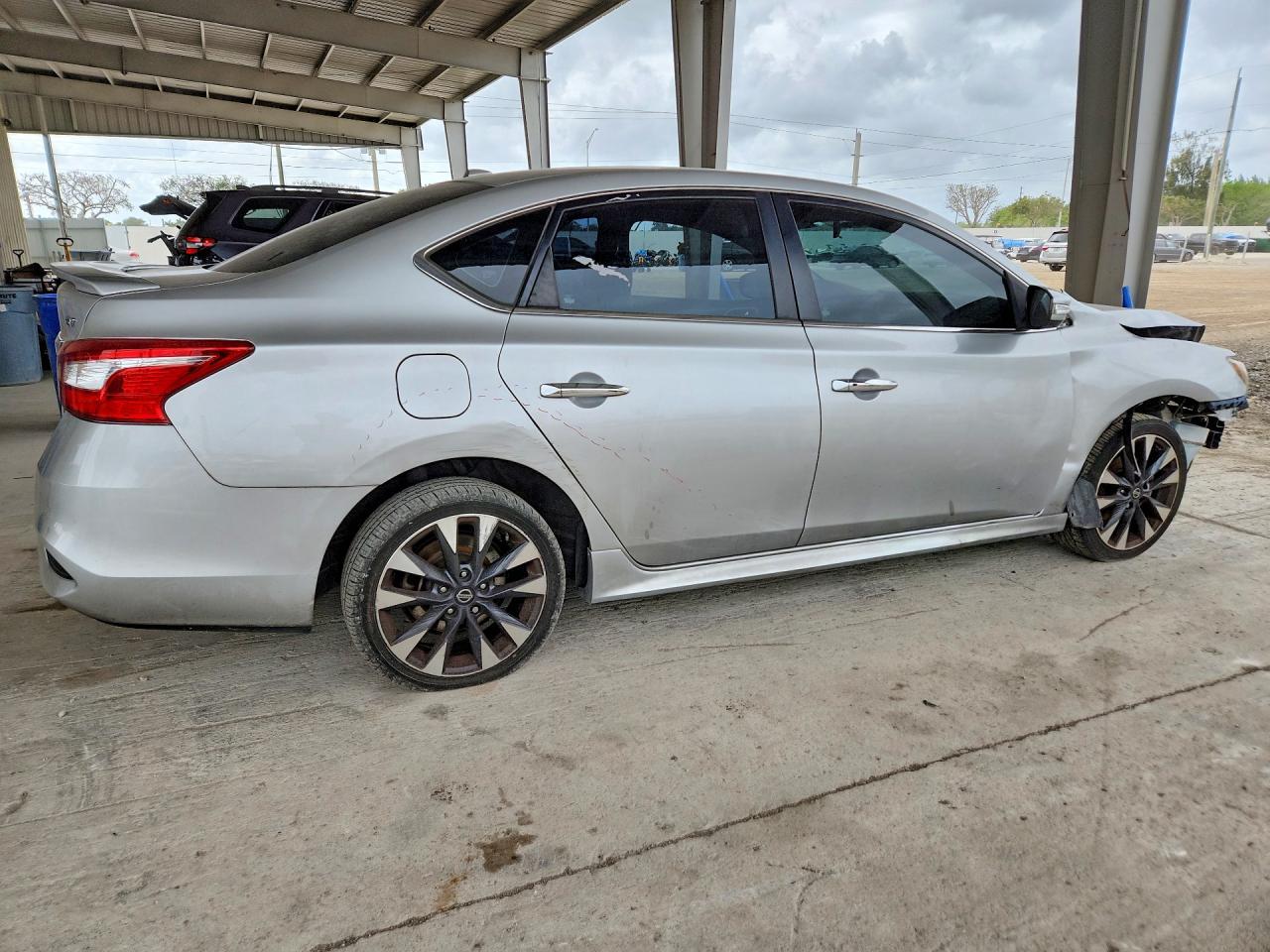 2017 Nissan Sentra Sr - Image 3