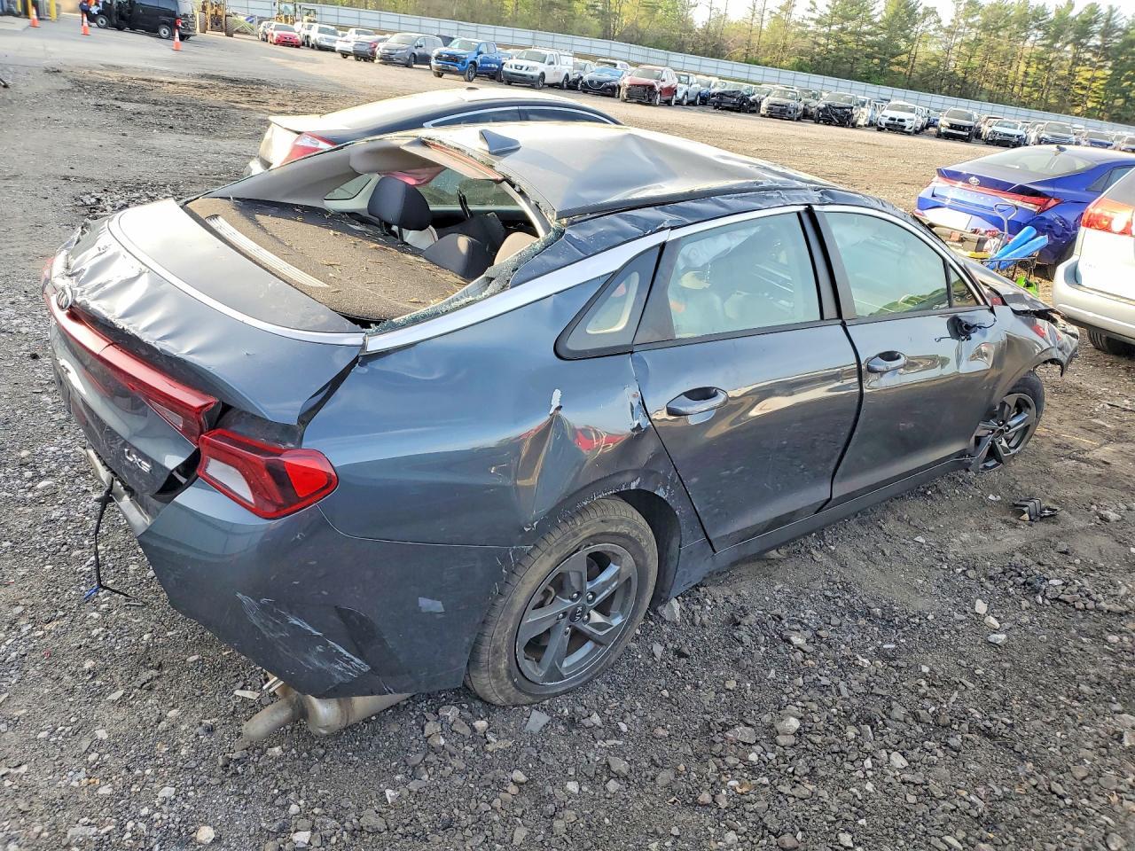 2021 Kia K5 Lxs - Image 3