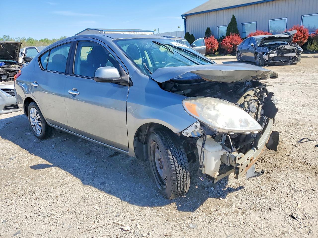 2013 Nissan Versa 1.6 S - Фото 4