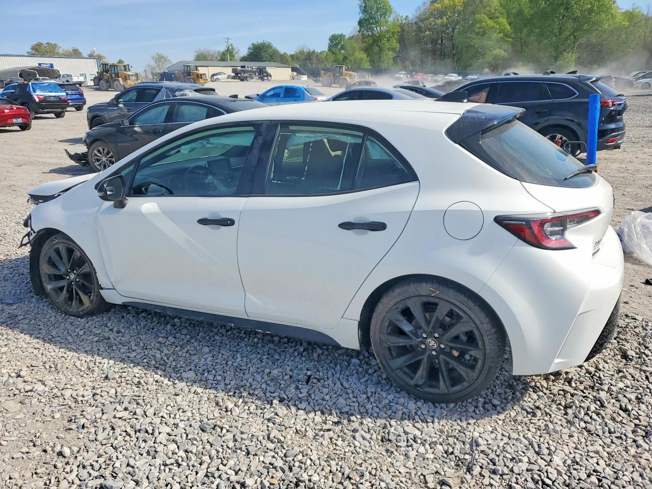 2021 Toyota Corolla Hatchback Se Nightshade Edition - Image 2