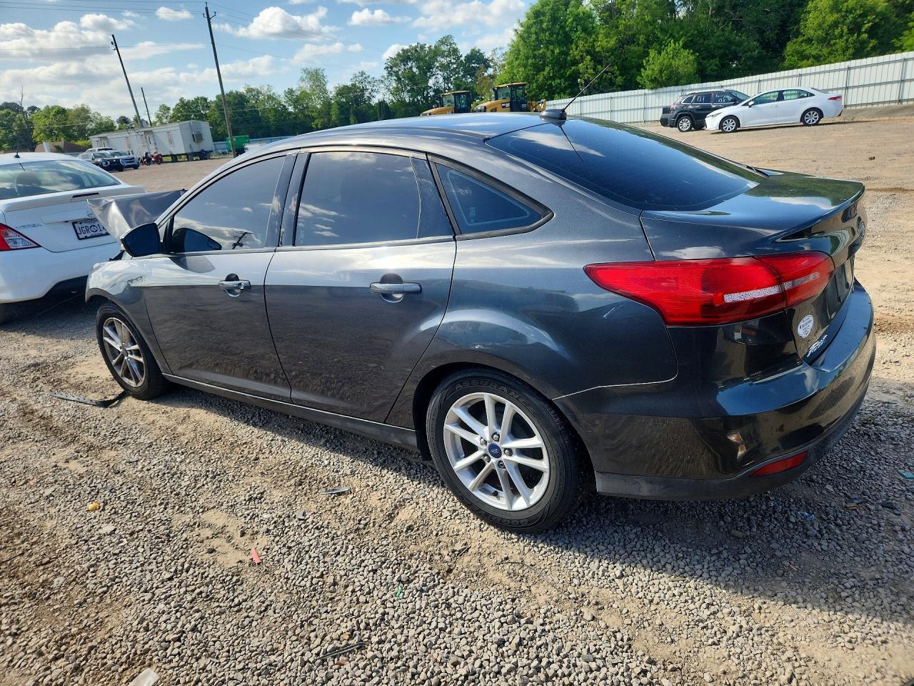 2015 Ford Focus Se - Фото 2