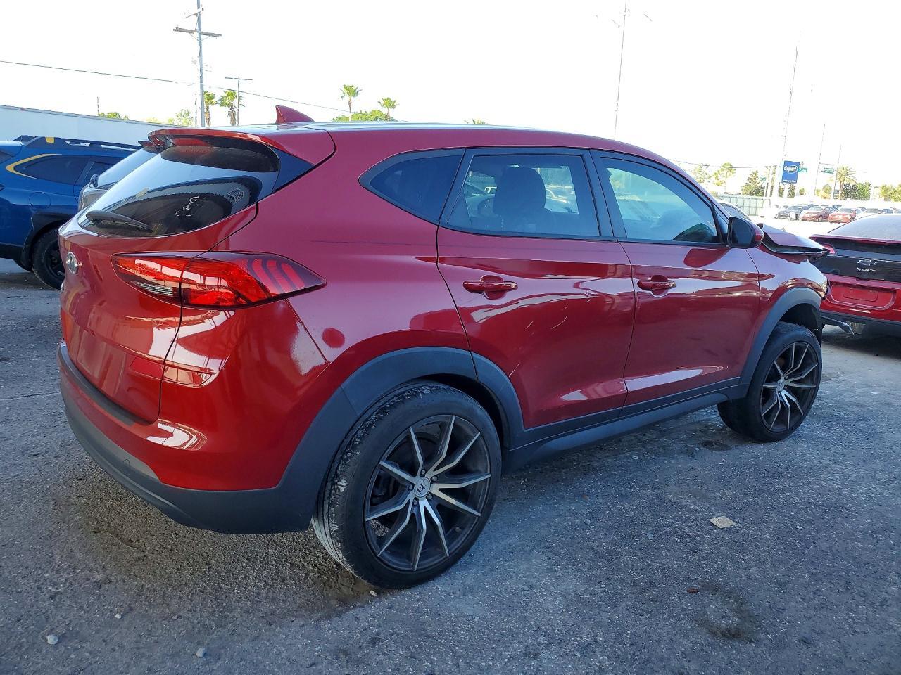 2021 Hyundai Tucson Se - Фото 3
