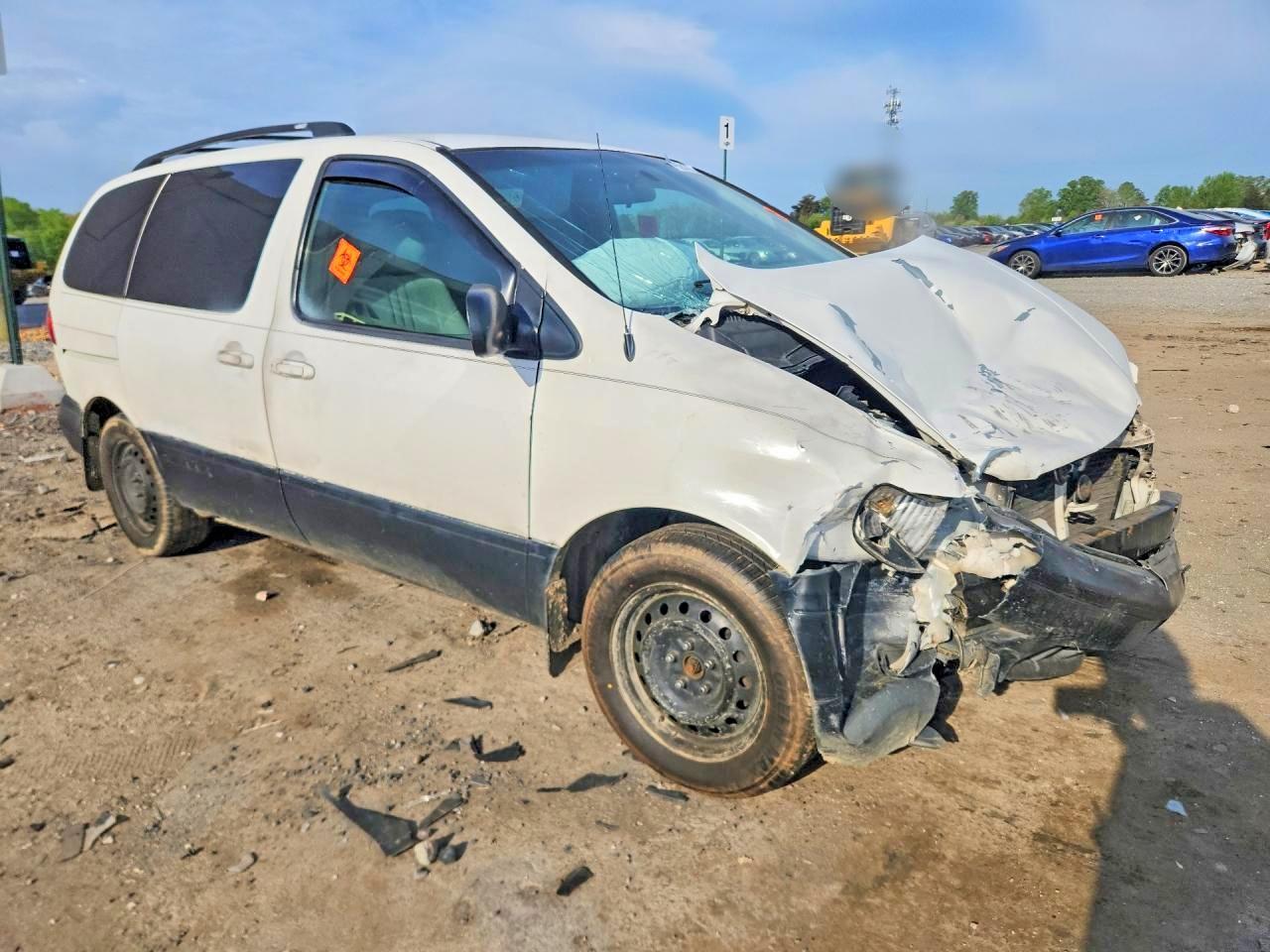 2002 Toyota Sienna Ce - Фото 4