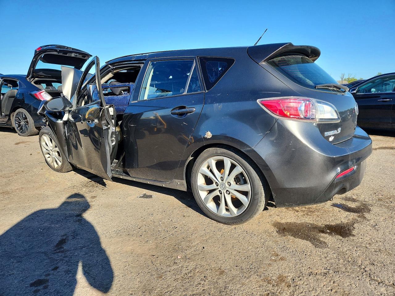 2010 Mazda 3 S - Image 2