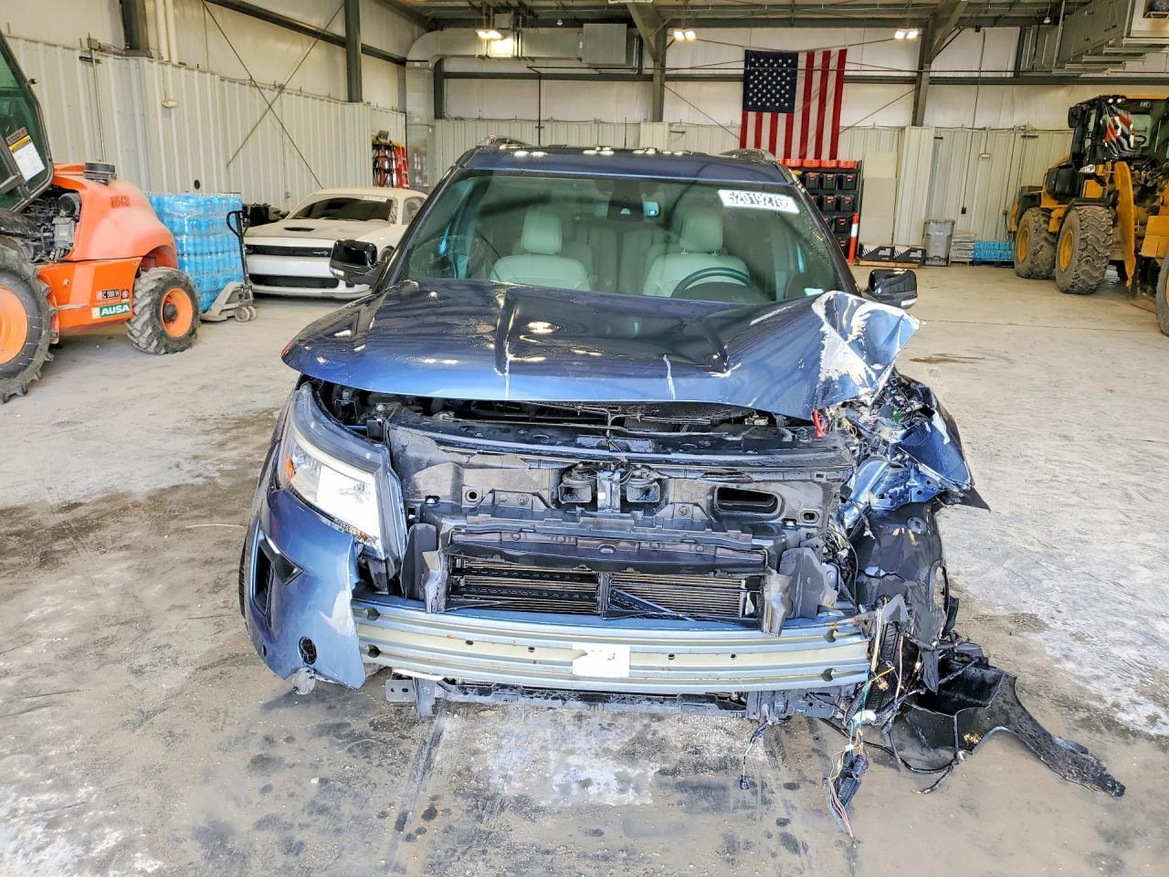 2018 Ford Explorer Xlt - Image 5