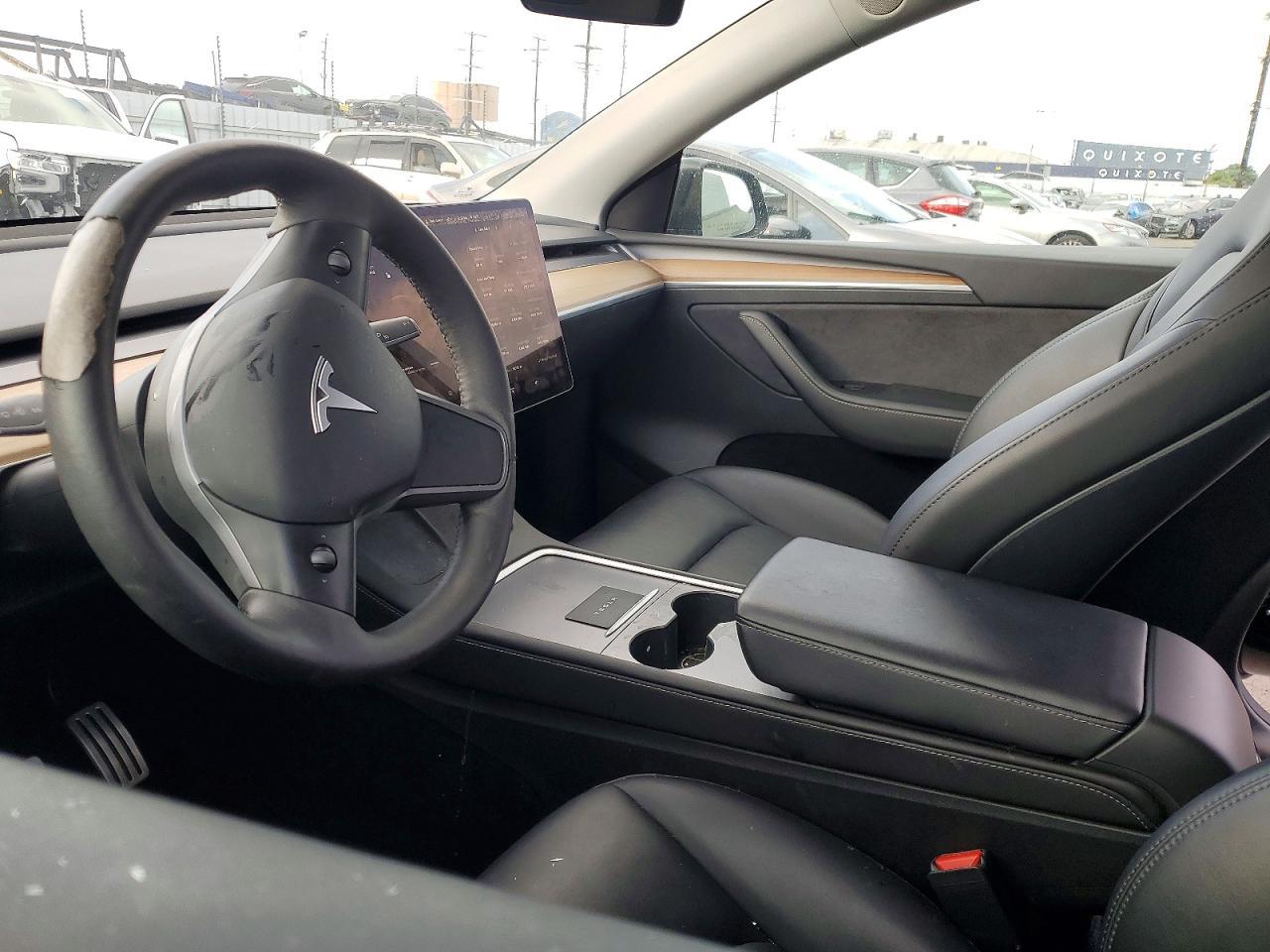 2023 Tesla Model Y - Фото 7