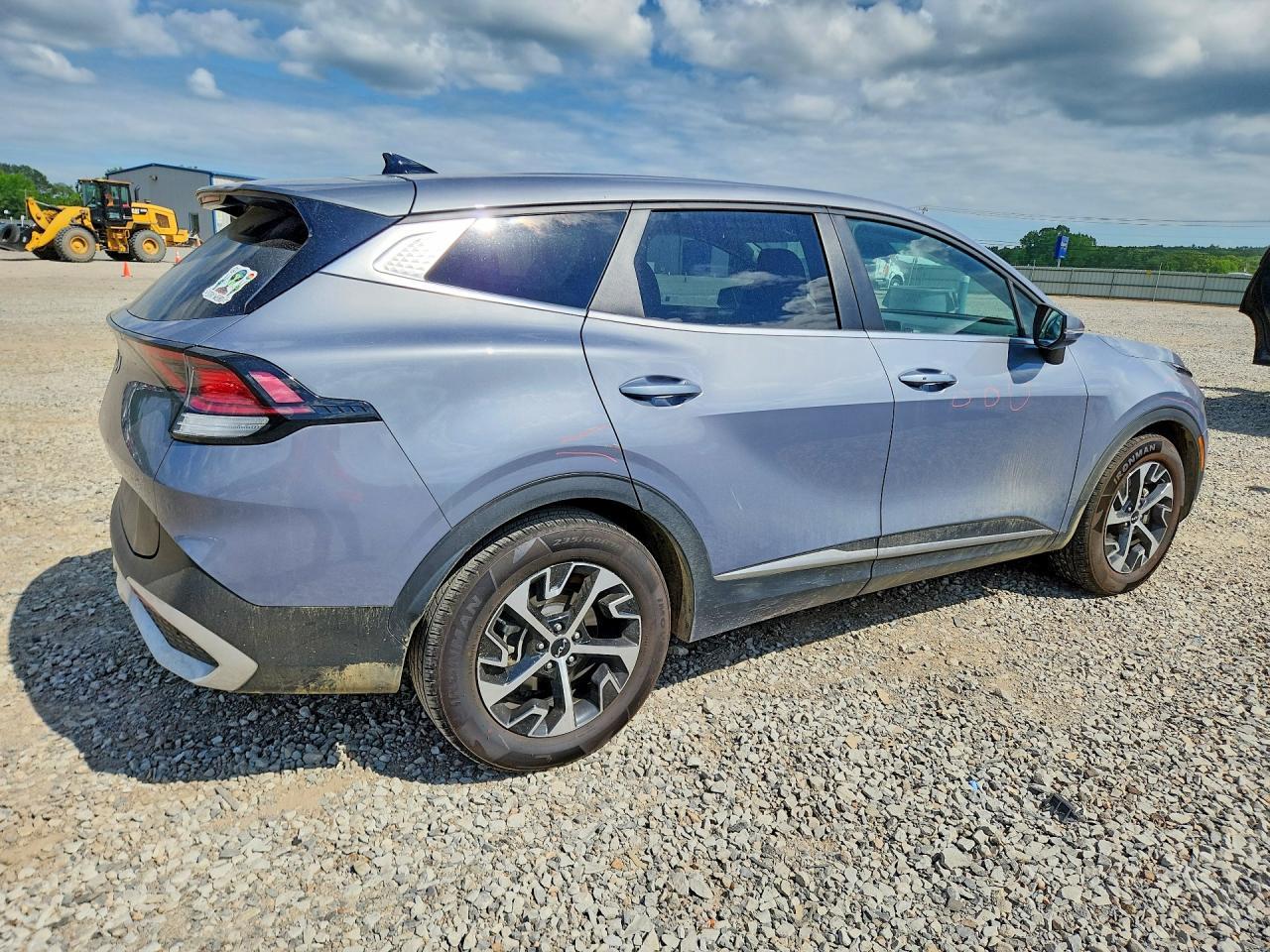 2024 Kia Sportage Ex - Image 3