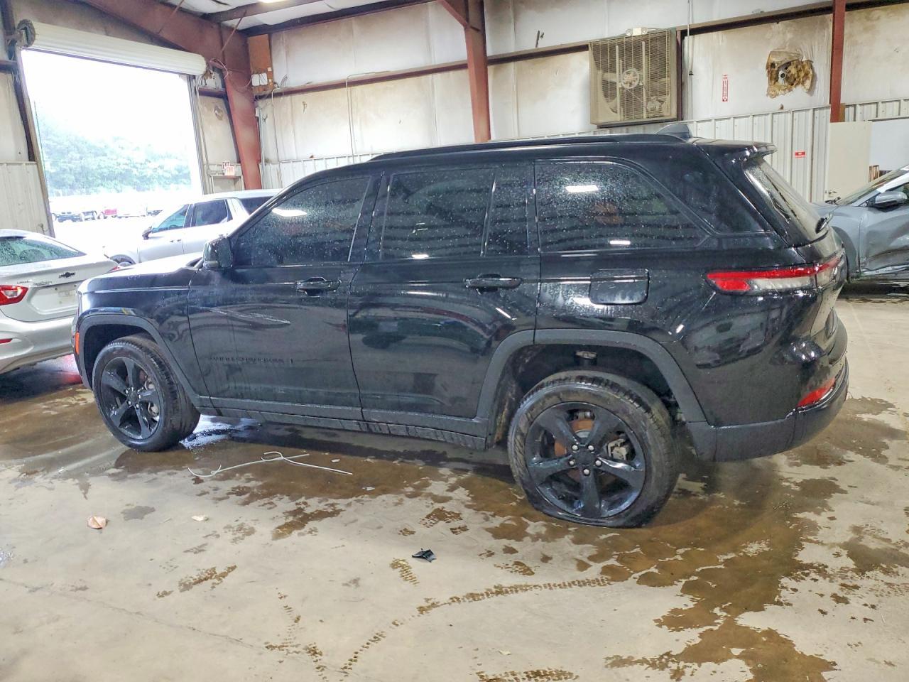 2024 Jeep Grand Cherokee Limited - Image 2