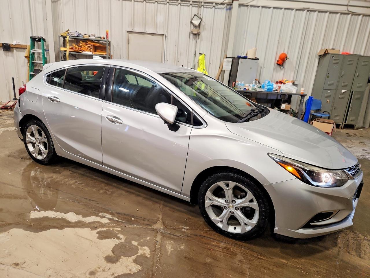 2017 Chevrolet Cruze Premier - Фото 4