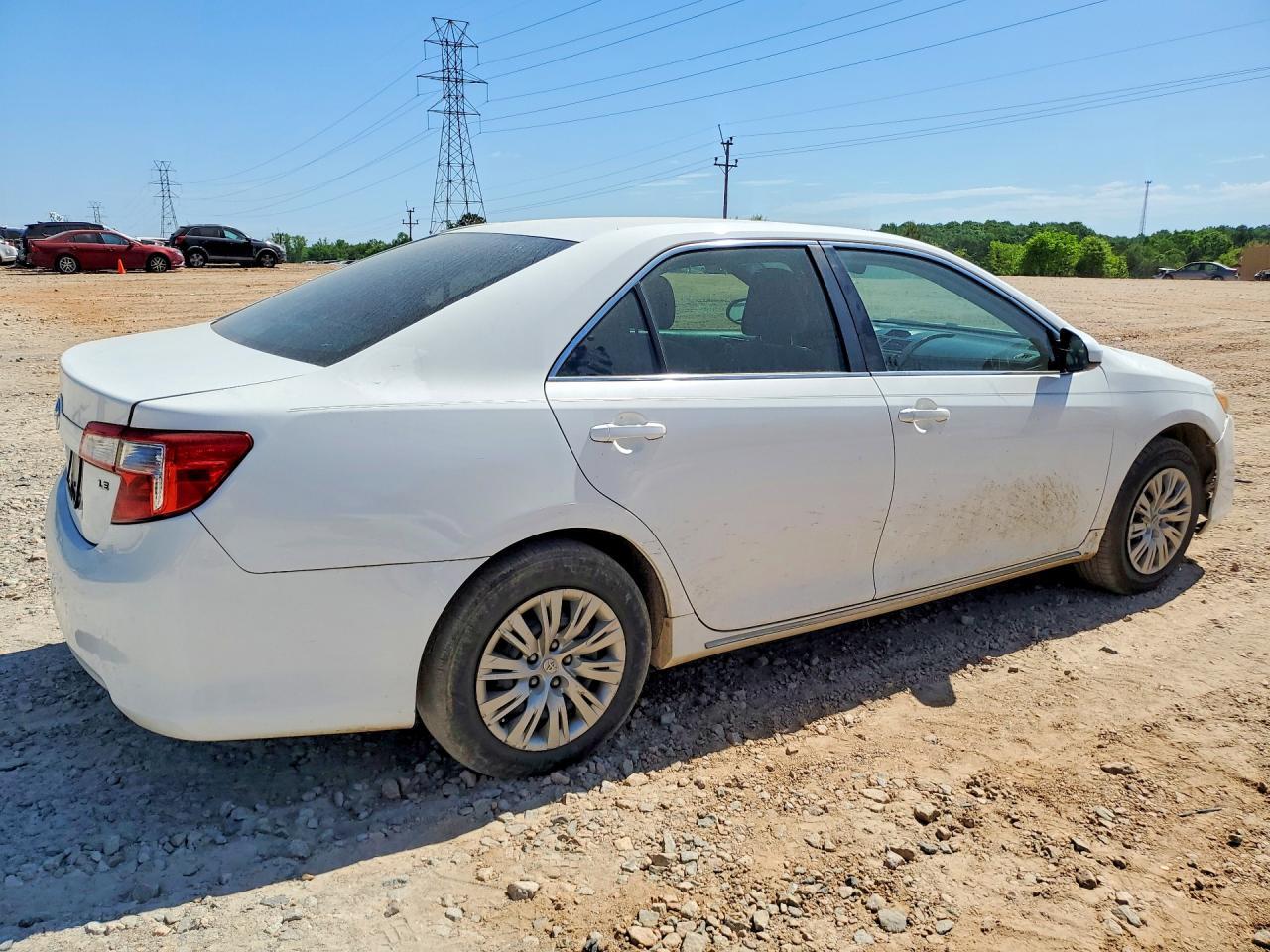 2012 Toyota Camry Le - Image 3
