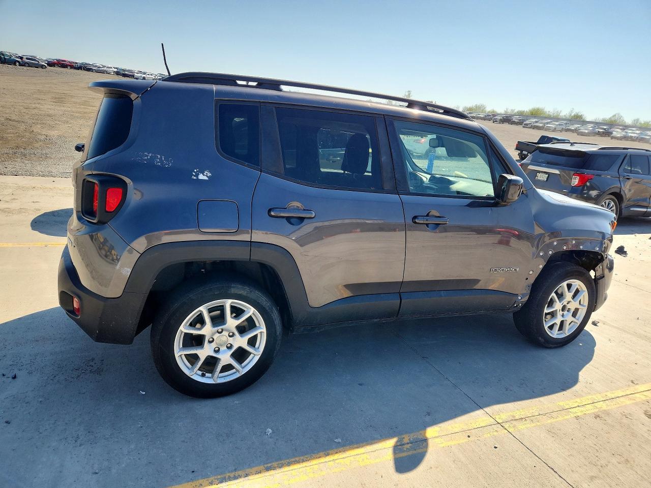 2019 Jeep Renegade Latitude - Фото 3