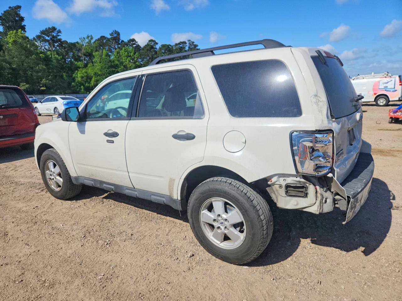 2012 Ford Escape Xlt - Фото 2