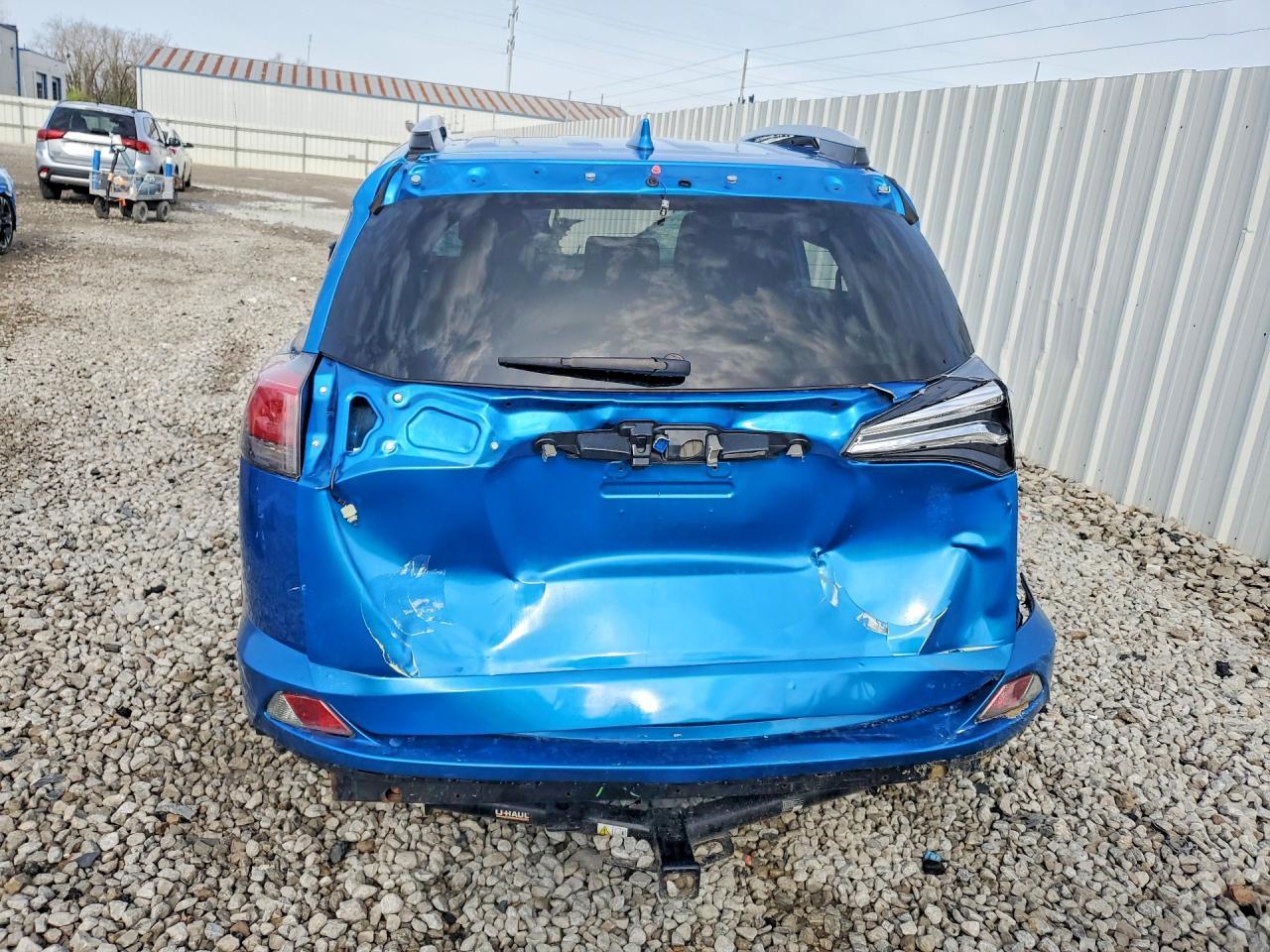 2016 Toyota Rav4 Le - Image 6