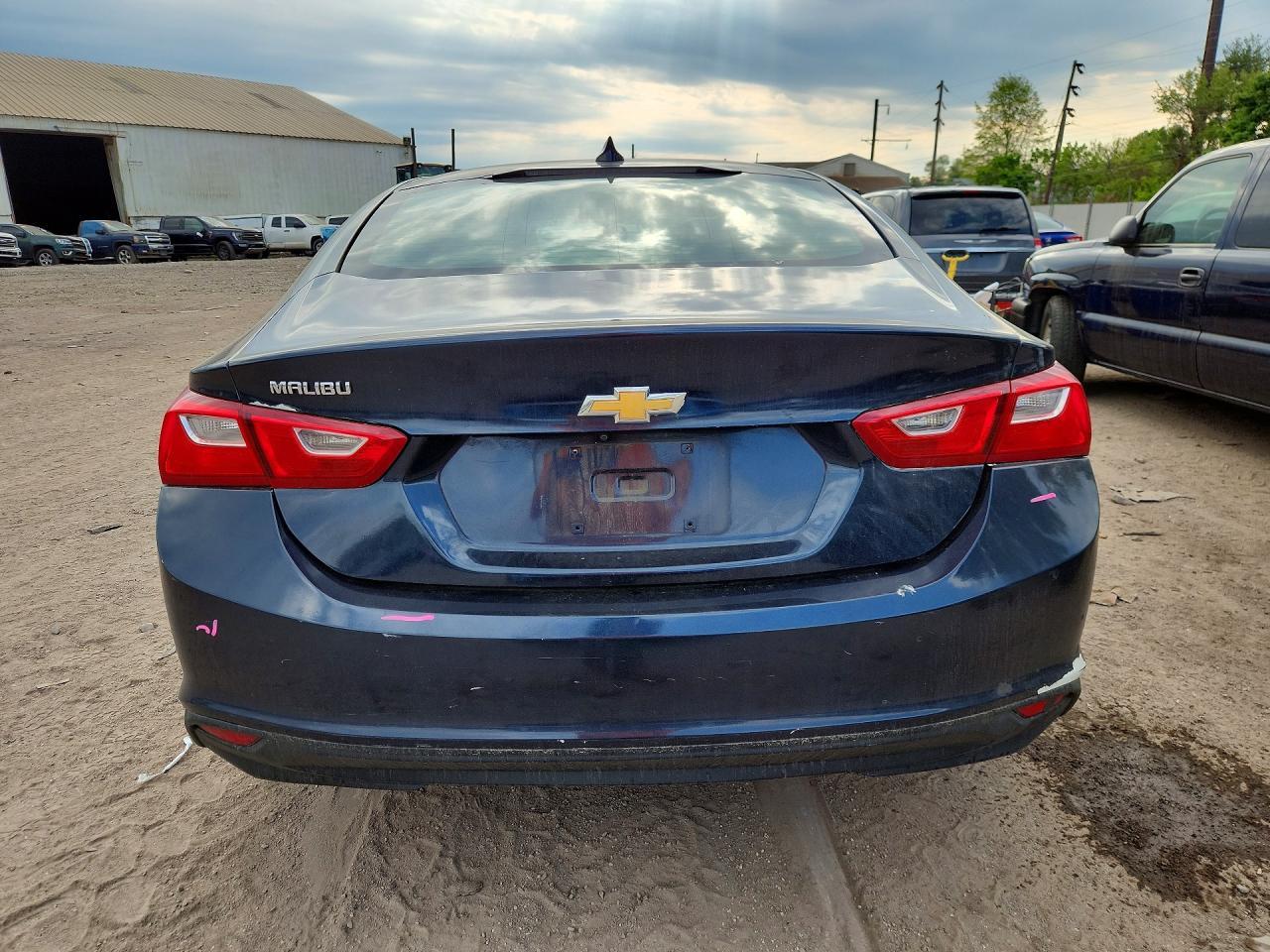 2017 Chevrolet Malibu Lt - Фото 6