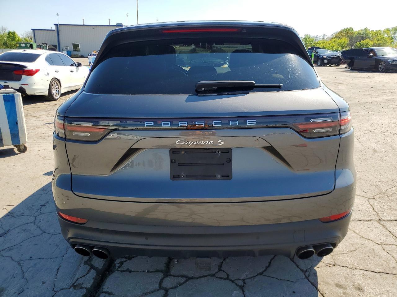 2019 Porsche Cayenne S - Фото 6